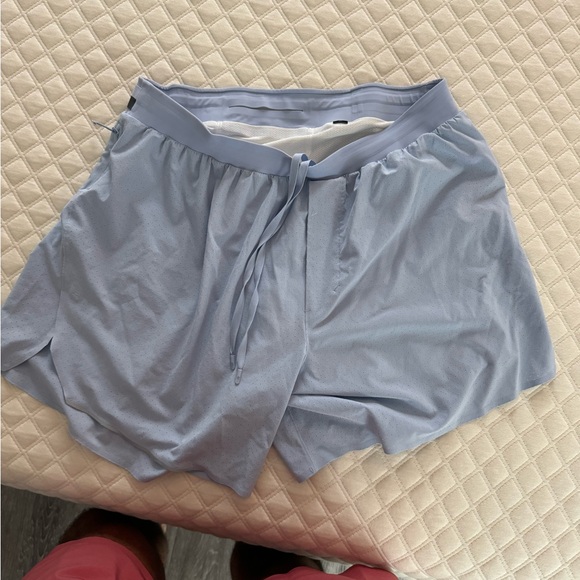 Lululemon short - Picture 2 of 2